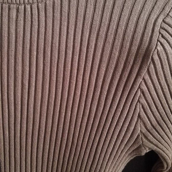NWOT Open Back Knit Brown Taupe Top. - Picture 5 of 9